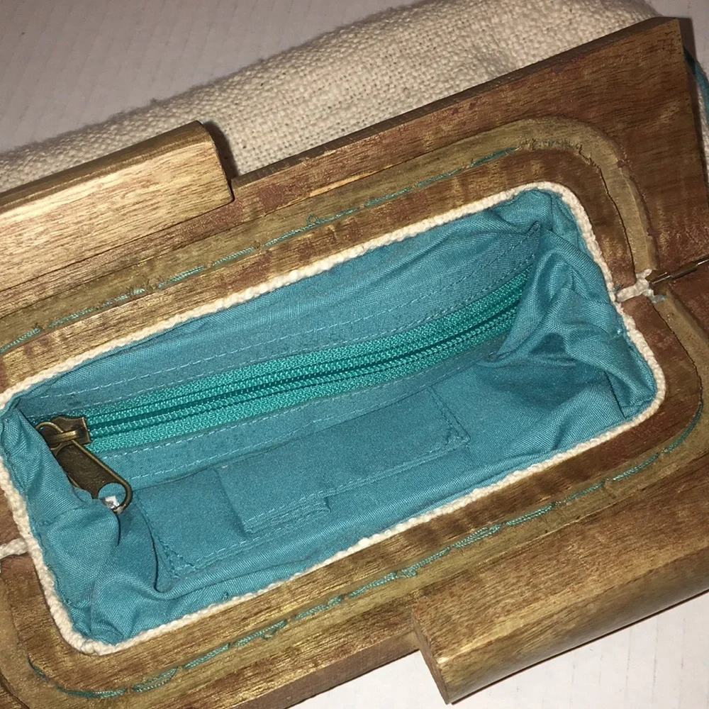 Fbulous MJ New York Oasis Clutch | Wood Clasp Boho Beaded Purse